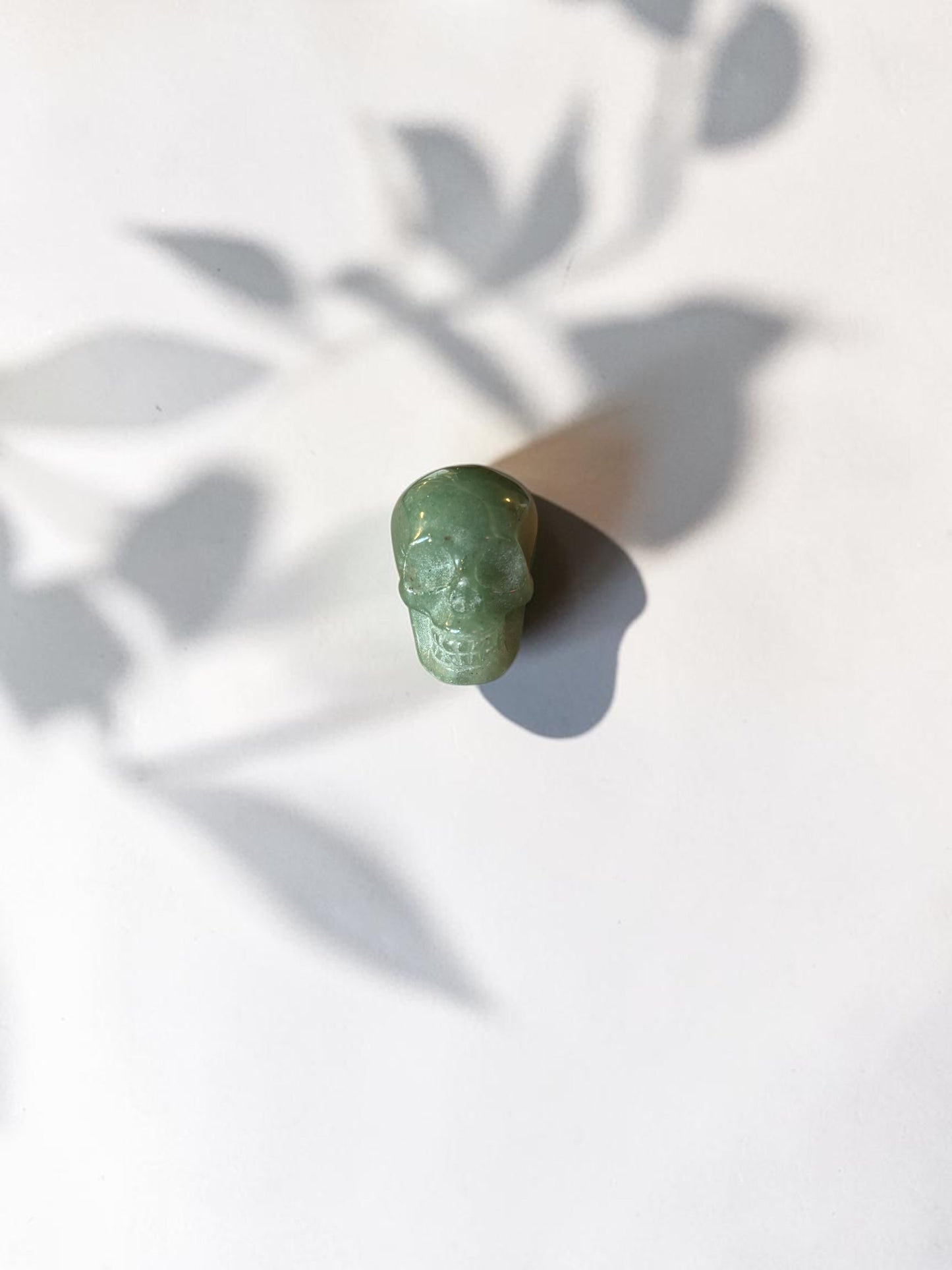 Green Strawberry Skull Crystal Carving