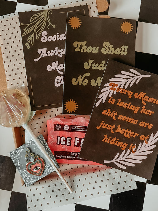December - Stay Strong Mama Club (LetterBox)